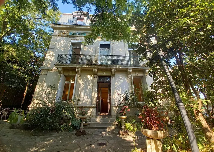 Acapulco 2* Montpellier